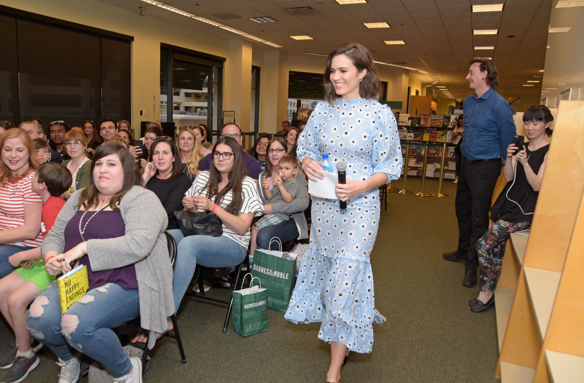 mandy-14.jpg mandy-14.jpg