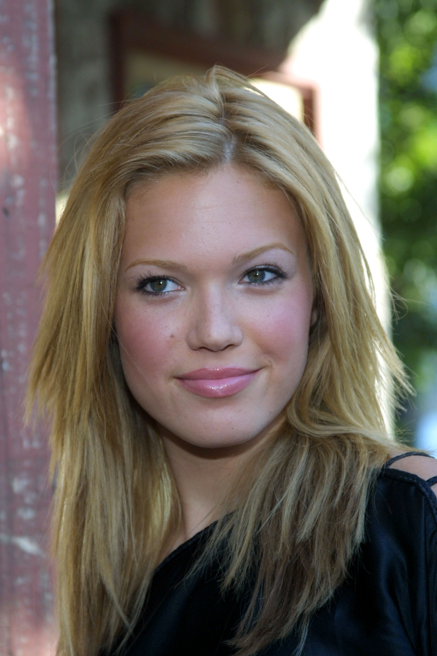 mandy-moore-2001-seventeen-summer-vip-party-14th-june_001.jpg mandy-moore-2001-seventeen-summer-vip-party-14th-june_001.jpg