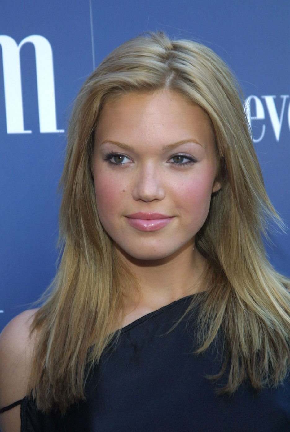 mandy-moore-2001-seventeen-summer-vip-party-14th-june_008.jpg mandy-moore-2001-seventeen-summer-vip-party-14th-june_008.jpg