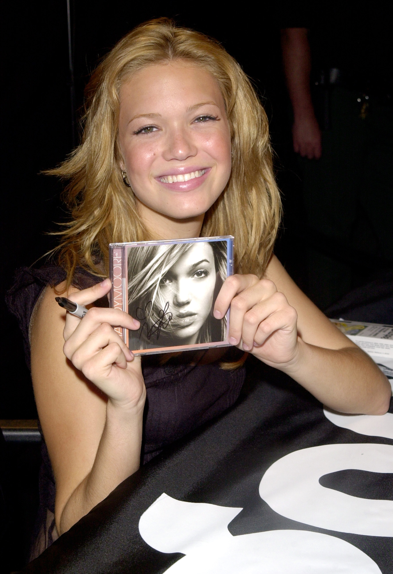 71520081.jpg 71520081.jpg