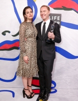 Filename=7.jpg
Filesize=860KiB
Dimensions=2400x3600
Date added=Dec 13, 2020 7.jpg